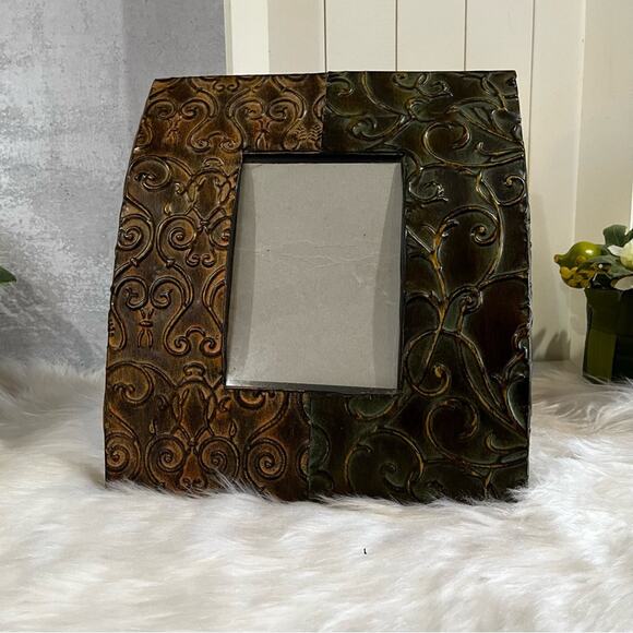 NEW Z Gallerie Curved Metal Scroll Etched Vines Frame 5x7 Green Amber NWOT - Picture 9 of 15